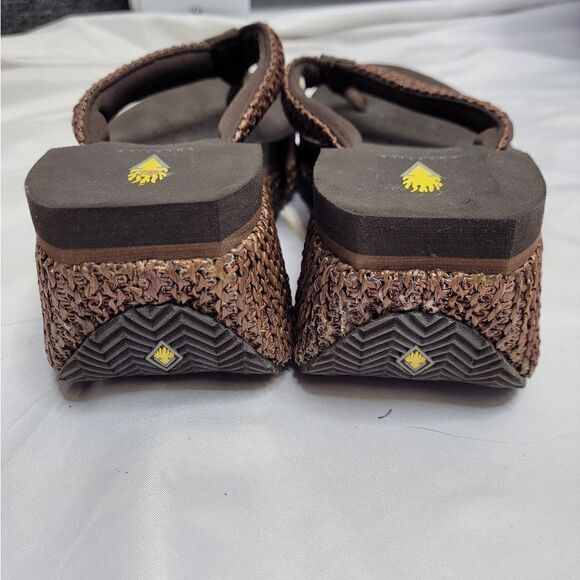 VOLATILE Y2K brown raffia island platform wedge flip flop sandals 9 - Picture 6 of 9